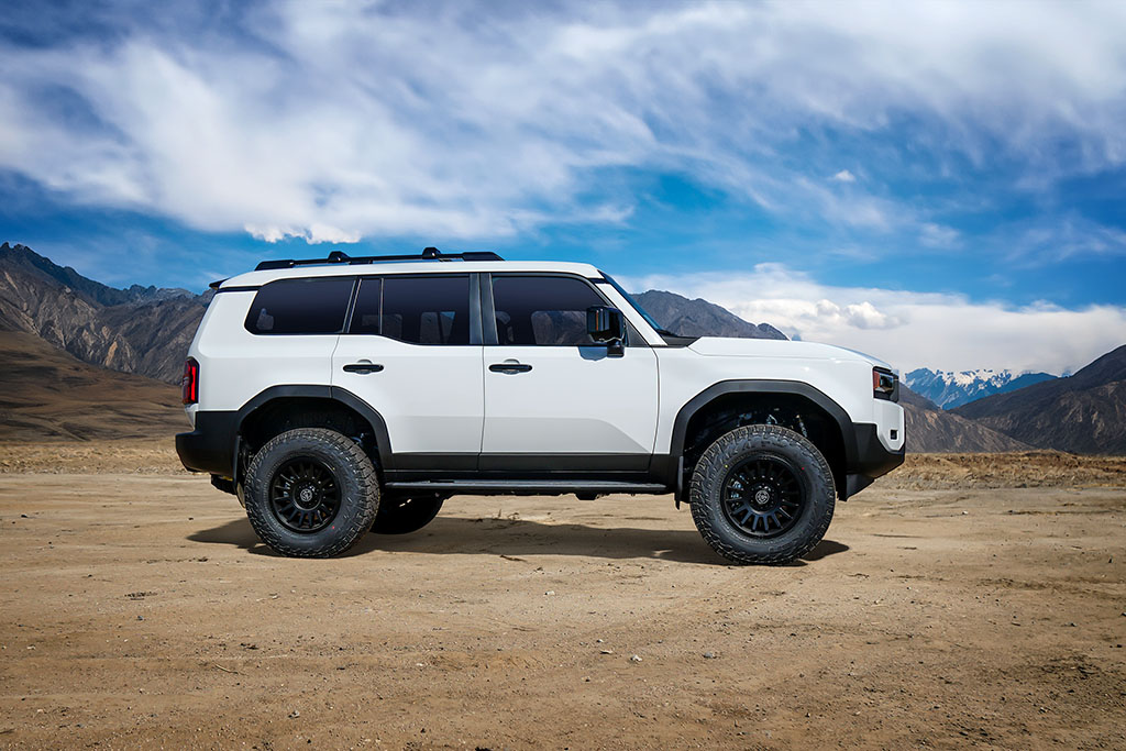 ICON 2024-2025 Toyota Land Cruiser 250 Series/2024-2025 Lexus GX550, 0-3” Lift, Rear, V.S. 2.5 Aluminum Series Shock Absorbers, Remote Reservoir, Pair